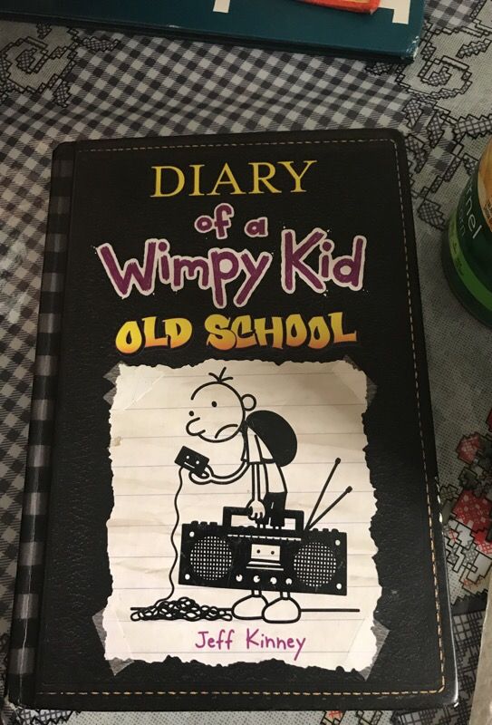Diary of a whimpy kid old school chapter book