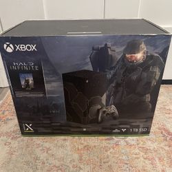 Limited Edition Halo Xbox Series X