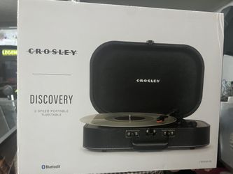 Crosley CR8009A-BK Discovery Vintage Bluetooth in/Out 3-Speed Belt-Driven Suitcase Vinyl Record Player Turntable, Black
