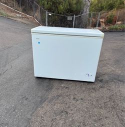 Freezer large household deep chest (delivery available)