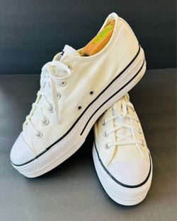 Converse Men’s Chuck Taylor All Star Lift Platform Canvas Size 10