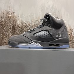 Jordan 5 Retro Wolf Grey size 4.5y