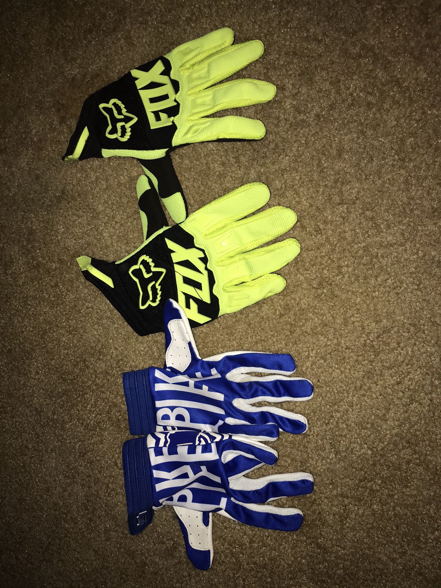 Dirt bike gloves