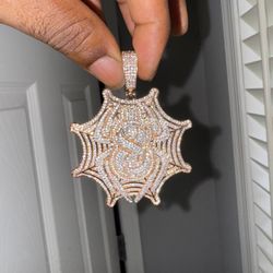 Moissanite Pendant 