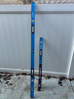Levels 6’8,  4’ LED view, 2ft Milwaukee