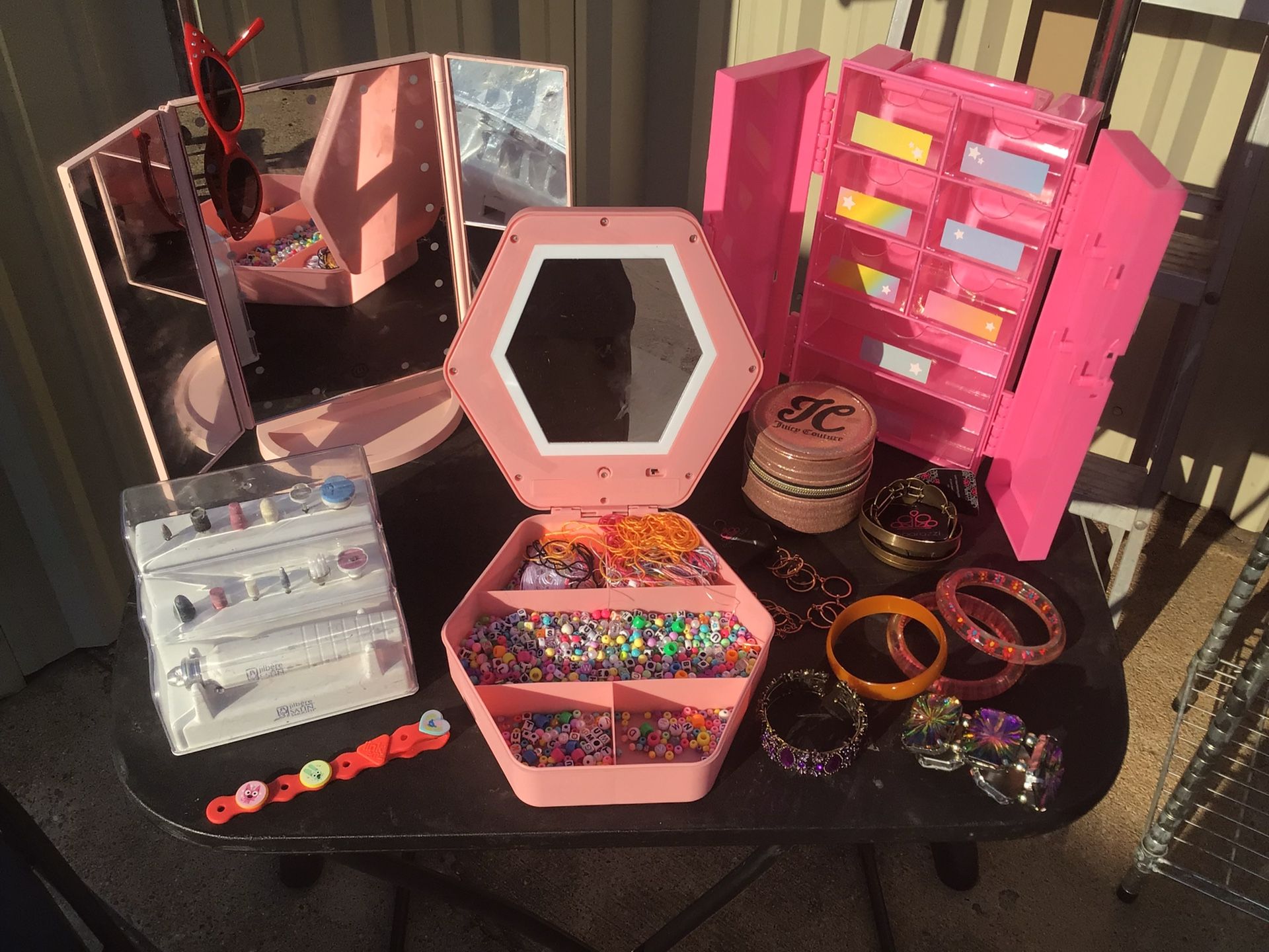 pink Make Up Jewelry Mirror led lights Vanity drawers Boxes Storage containers bracelets necklaces rings