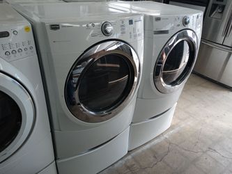 Maytag 3000 Series front load washer and dryer set on pedestals - Free delivery