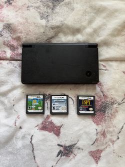 Nintendo DSi + 3 games