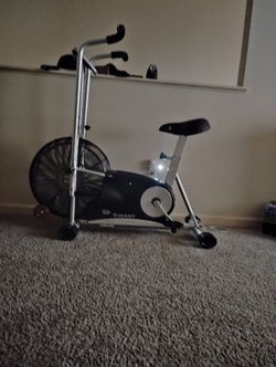 Exercise Bike ,4o2 383 391o
