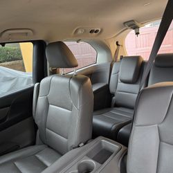Excellent 2015 HONDA Odyssey EX-L, 106KM,8 Seats, Trailer Hitch,Save Gas On Sale Today
