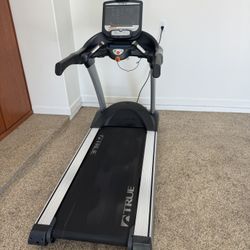 True C650 Commercial Treadmill w/ 16" Touchscreen 