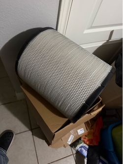 Freightliner air filter new in box