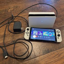 Nintendo Switch Oled (Includes 3 Bought Games)