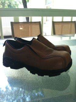 Women's work shoes