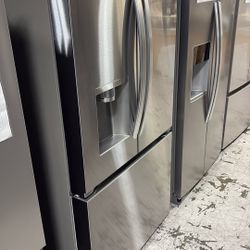 Lg French Door Refrigerator 