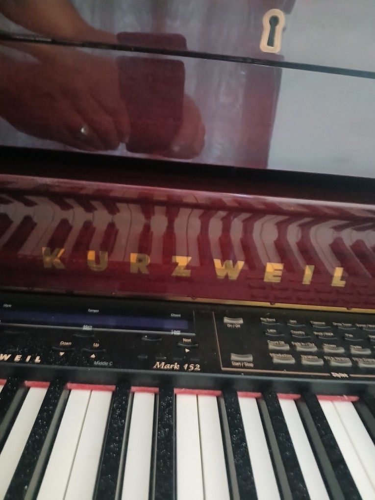 Kurzweil Synthesizer/ Grand Piano
