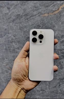 𝚒𝙿𝚑𝚘𝚗𝚎 15 pro 𝚞𝚗𝚕𝚘𝚌𝚔𝚎𝚍 𝚠𝚒𝚝𝚑 𝚠𝚊𝚛𝚛𝚊𝚗𝚝𝚢