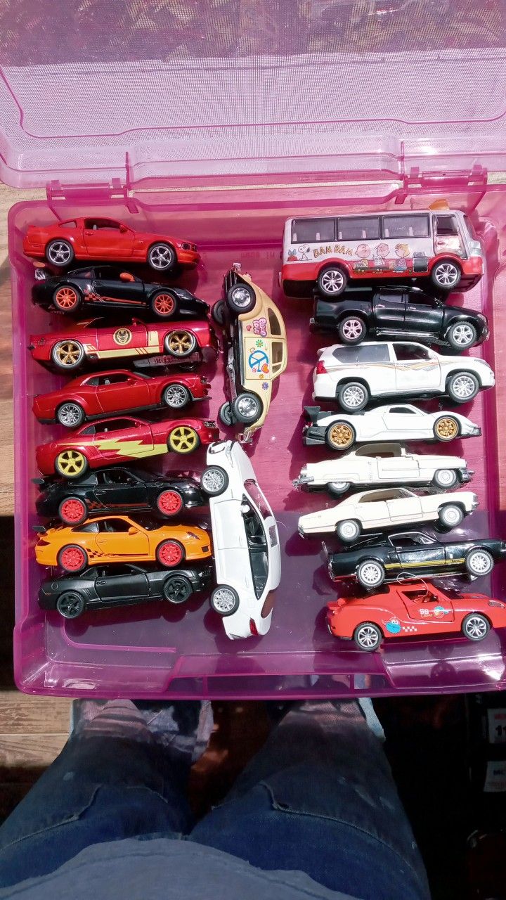 Kinsmart Pull Back Die cast Cars