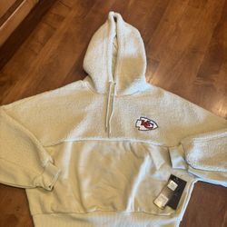Woman’s brand new with tags NFL Kansas City Chiefs hoodie shipping available