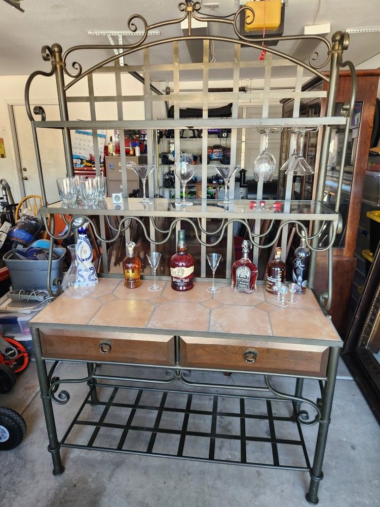 Wine and Liquor Rack