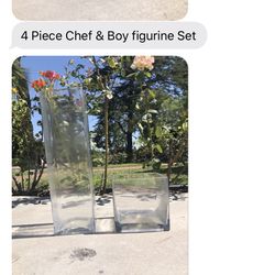 2 Pieces Glass Vases