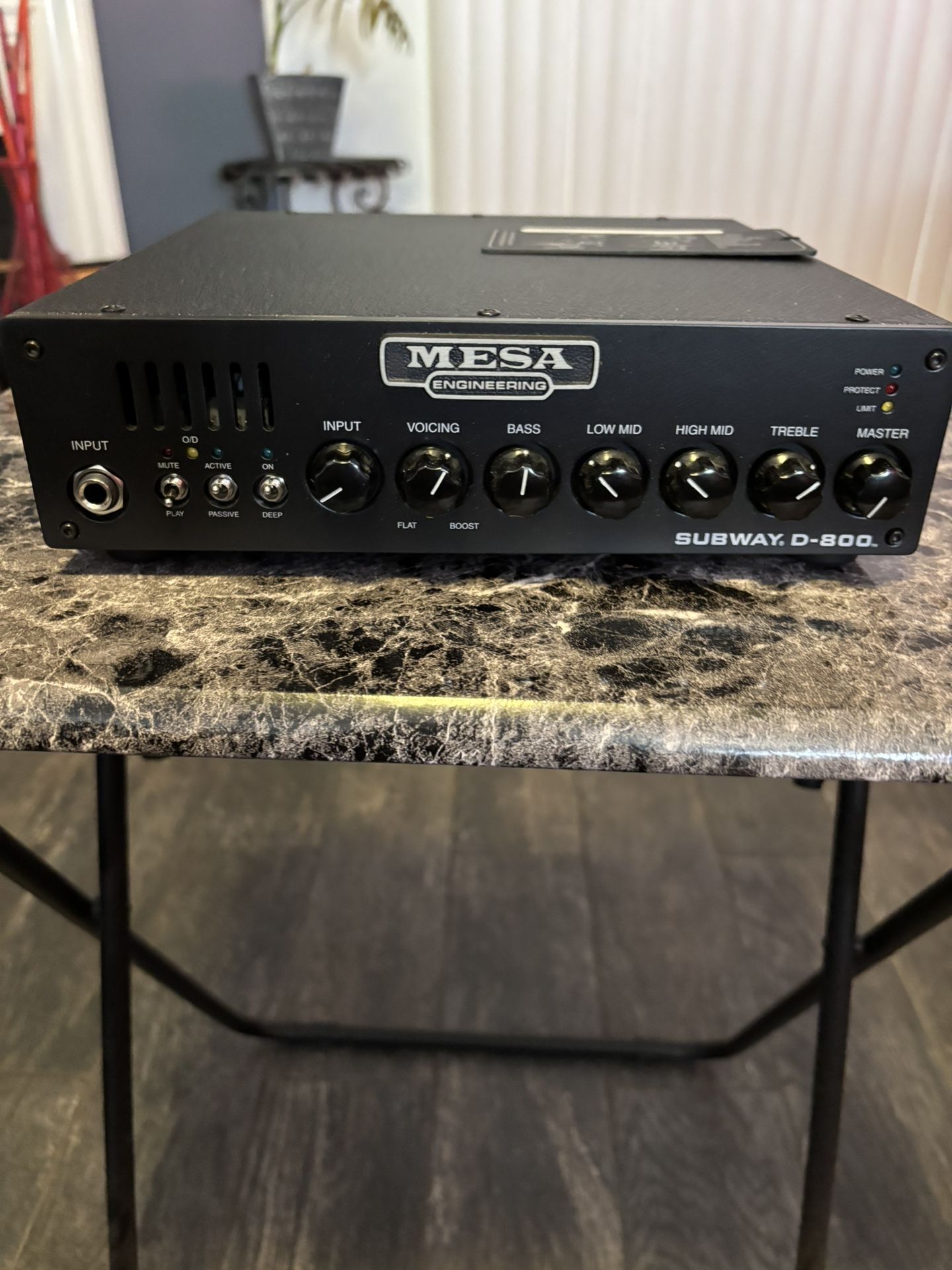 MESA BOOGIE BASS HEAD