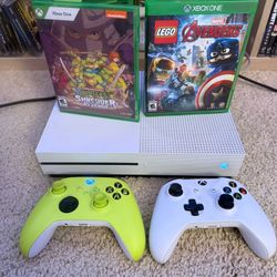 Xbox One S Bundle – 500GB – 2 Controllers + 2 Games