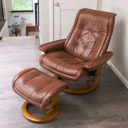 Ekornes Stressless Leather Lounge Chair & Ottoman