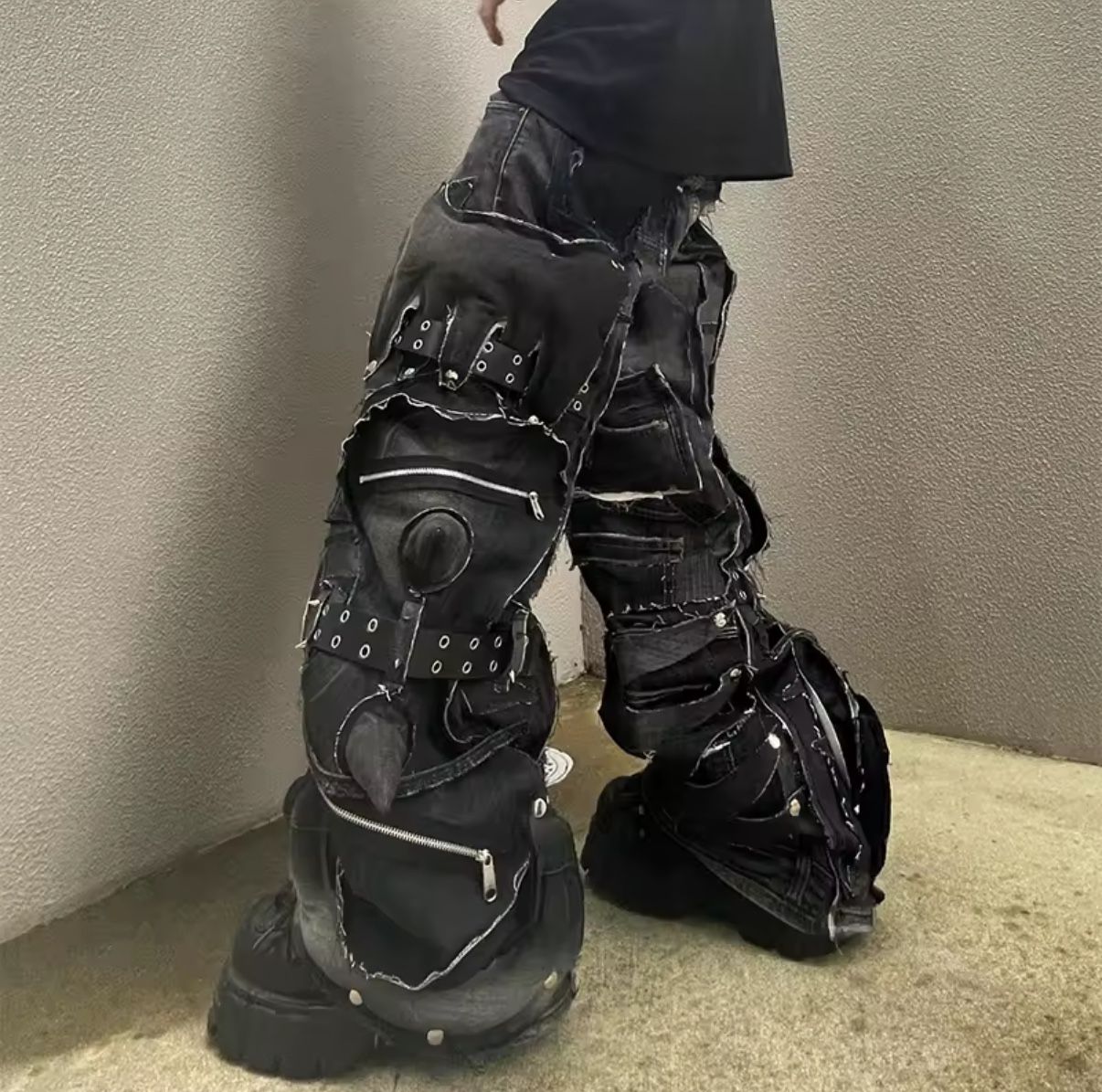 Scown Streetwear DIZNEW Oversized Jeans  & Accessories