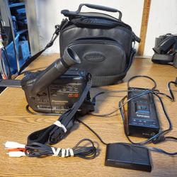 Panasonic PV-21D OmniMovie VHS-C Camcorder Kit Working