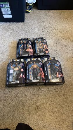 Aew figures