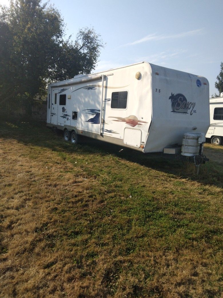 2006 Trailer Fram 29 Ft First Person To Give Me A Grand Its Yours