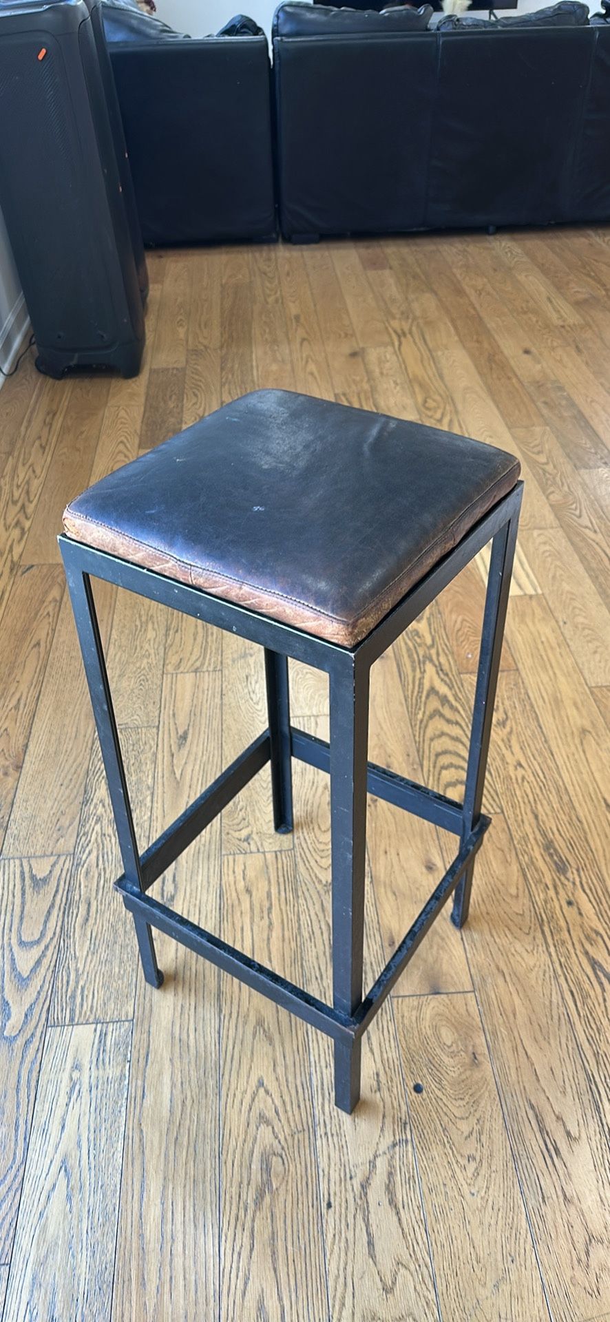 4 Bar Stools
