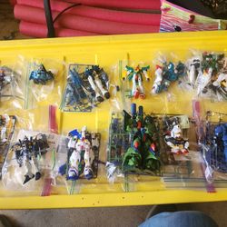Gundam Model Kit Lot