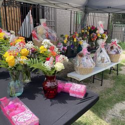 Mothers Day Baskets  And Flowers 
