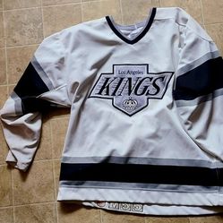 Kings Jersey Size 48 ▪︎ $15