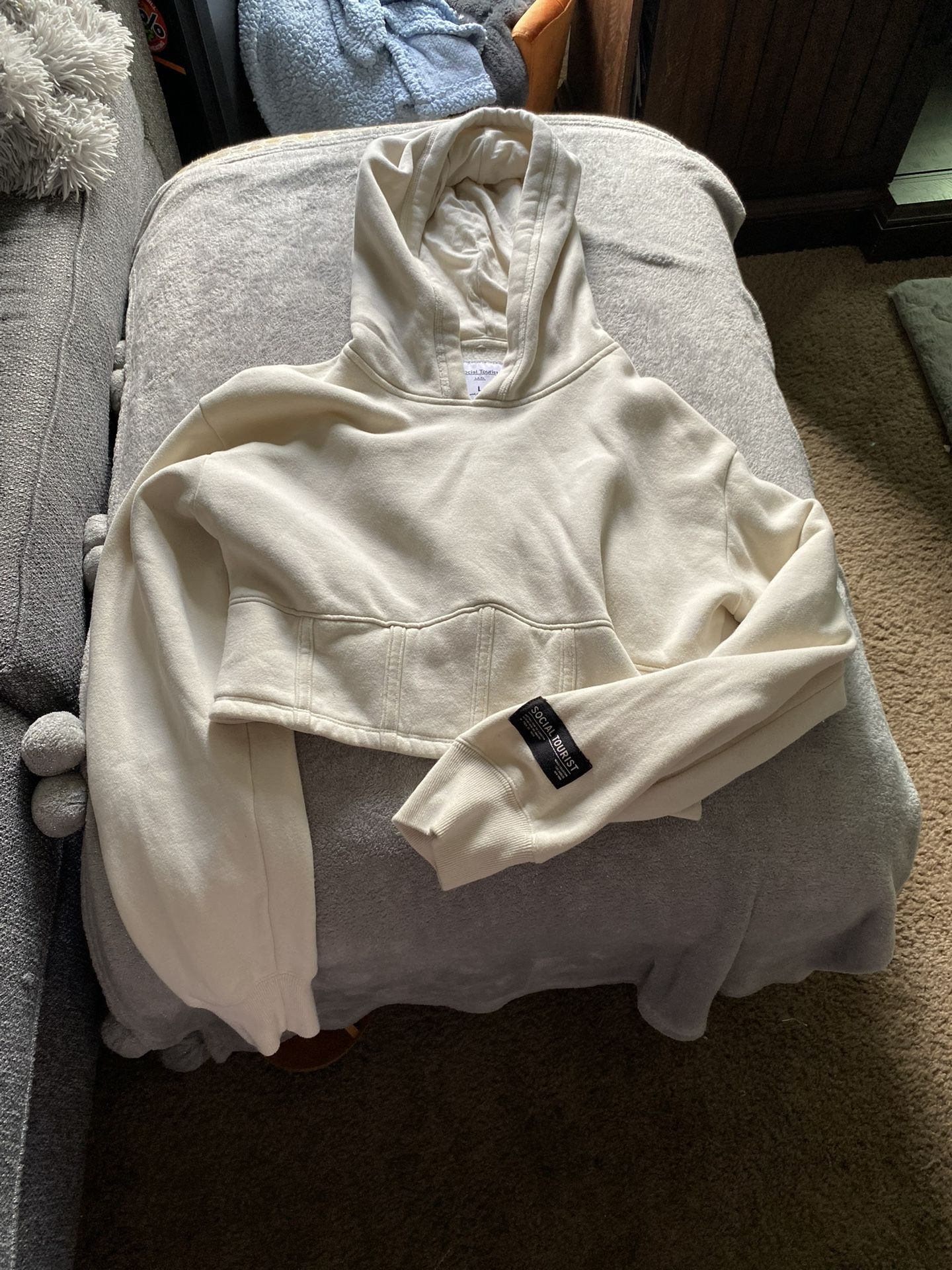 Large 12 Bucks