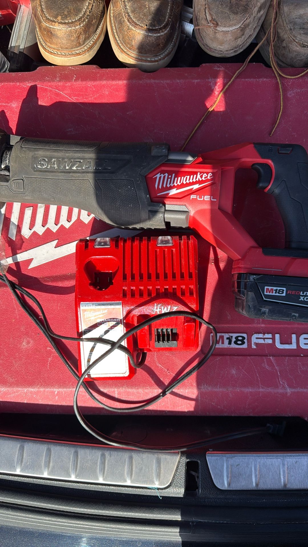 Milwaukee Fuel Sawzall Kit