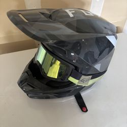 Fox Dirt Bike Helmet 
