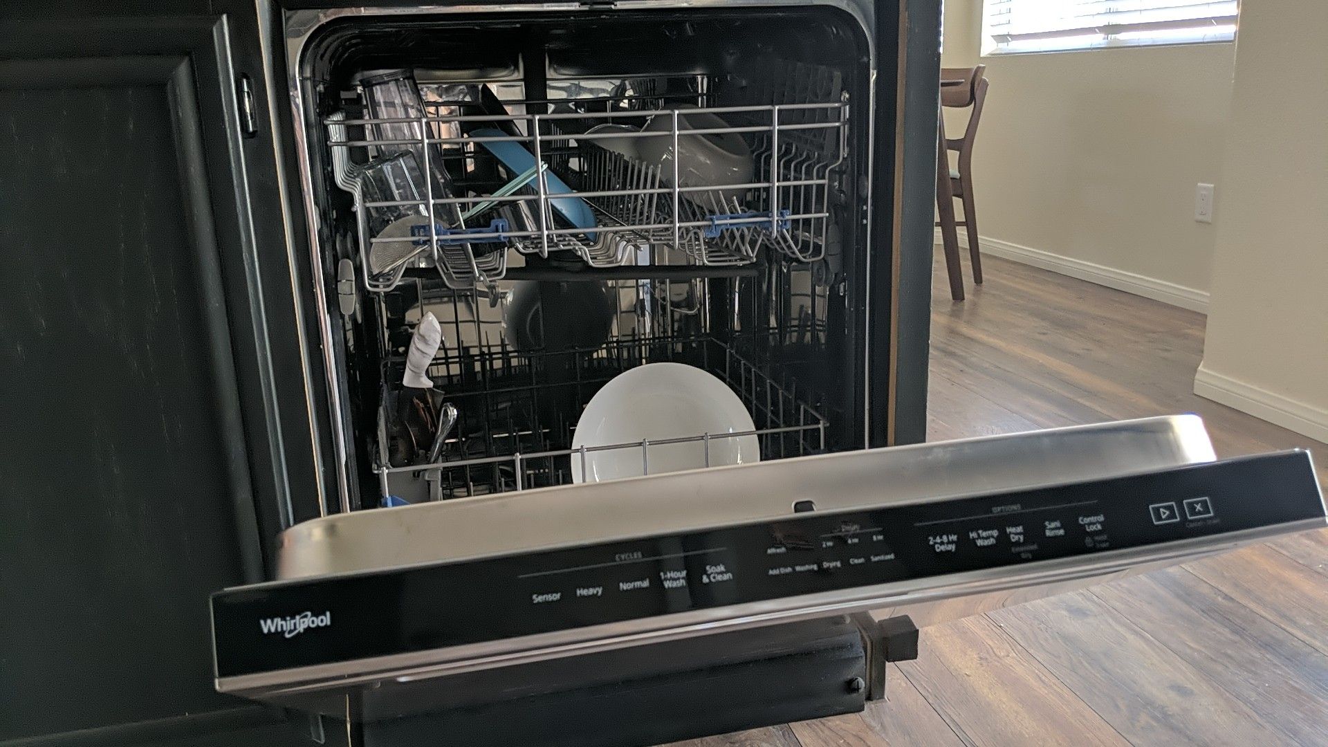 Whirlpool wdta50sahz0 Dishwasher for Sale in Henderson, NV OfferUp