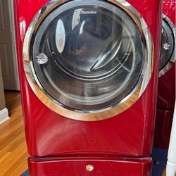 Electrolux Gas Dryer With Pedestal 