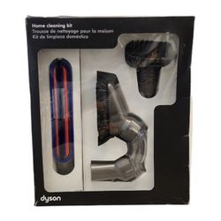 Dyson Home Cleaning Kit Damaged Box