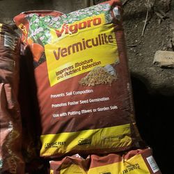2 cu ft. Oraganic Vermiculite Soil