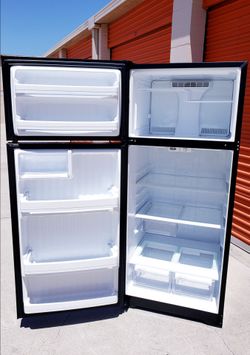Fridge Free Delivery Super Clean Works Perfectly Black Kenmore 28 Wide 18 CuFt Refrigerator