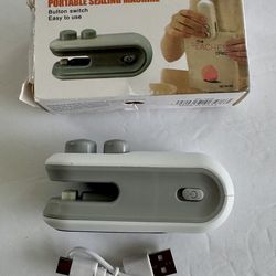 Mini Bag Sealer, 2 in 1 Chip Bag Sealer and Cutter, USB Rechargeable Vacuum Food Sealer Bag, Portable Handheld Snack Bag Sealing Machine Mini Resealer