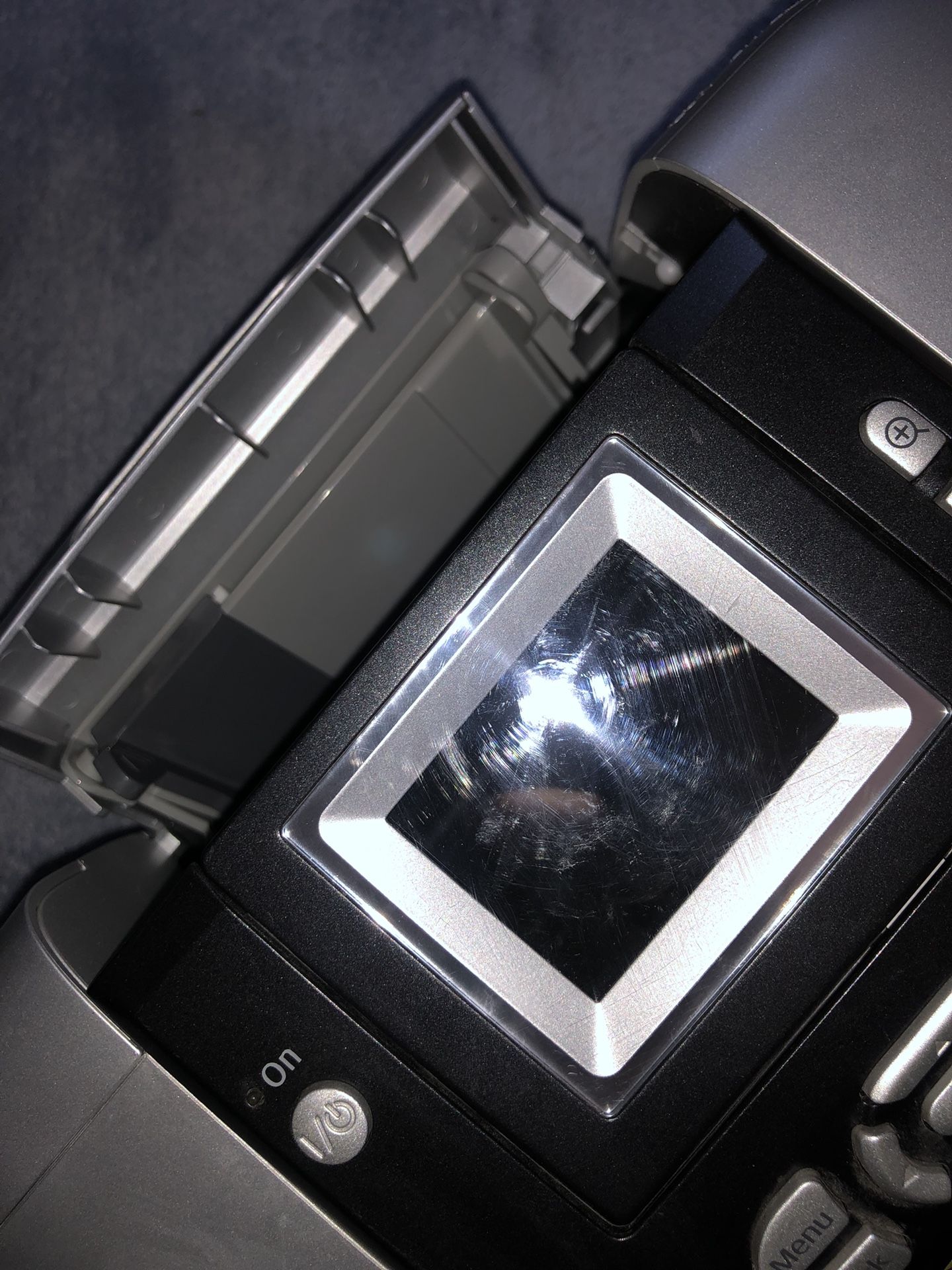 Epson PictureMate Personal Photo Lab Deluxe 500 Portable Printer Model B351A