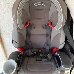 Graco-Car Seats -$50 For 2