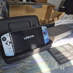 Lenovo Legion Go (Like New) – Ready to Use – Fast Sale