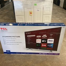 TCL 43S433 43 Class 4K UHD Roku Smart TV  GVS