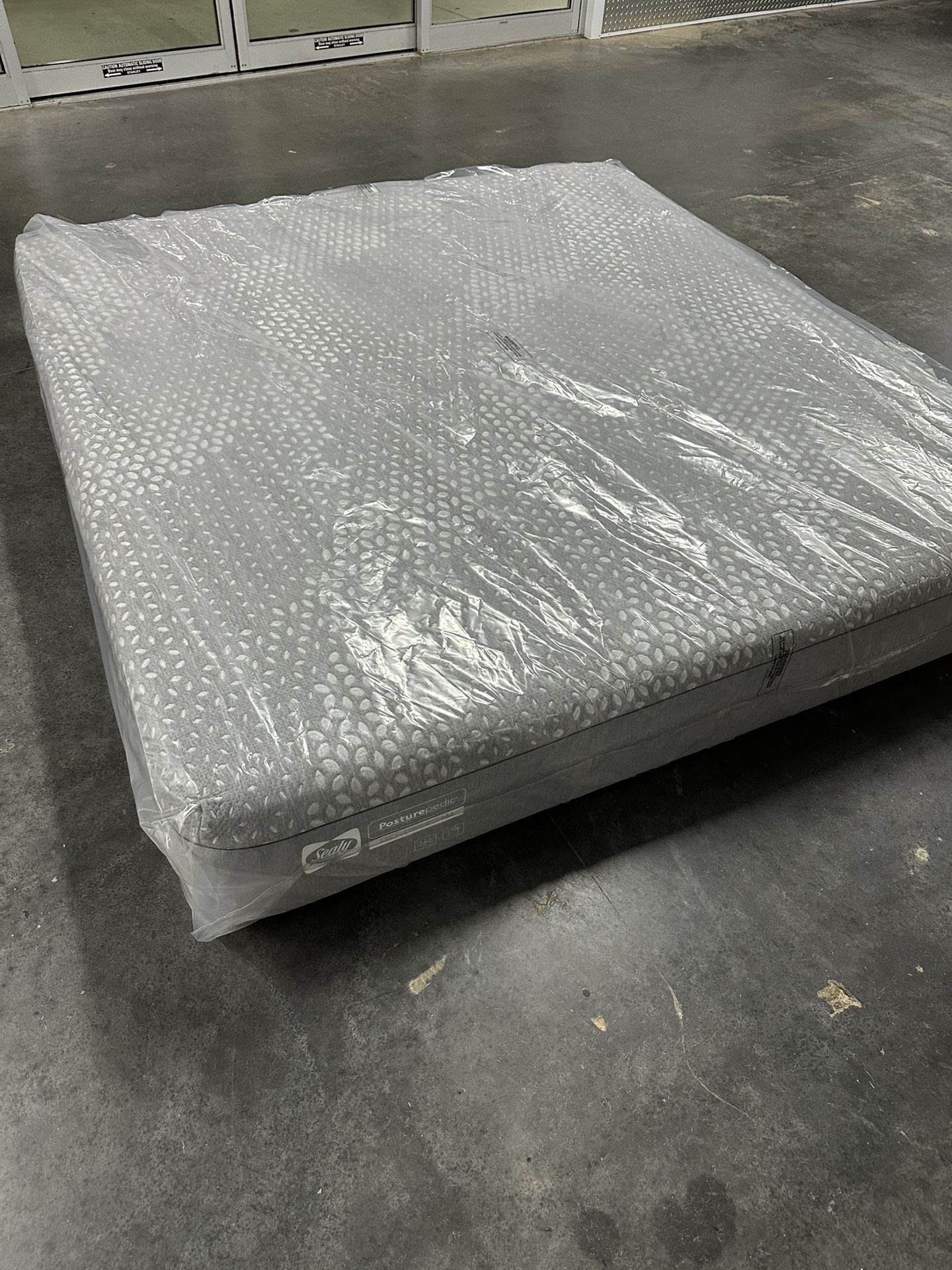 Sealy King Size Memoryfoam Mattress